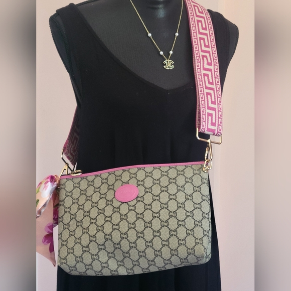 CHOICE OF One Authentic GucciPLUS vintage custom painted crossbody bag - Picture 10 of 16